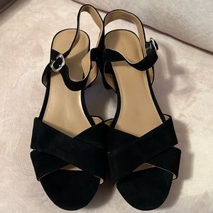 Aerosoles cosmos black, suede platform sandals.